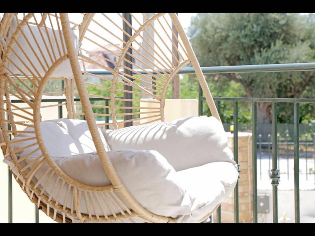 New-olivaholidayhomes - Pastel Studio pool photo 1