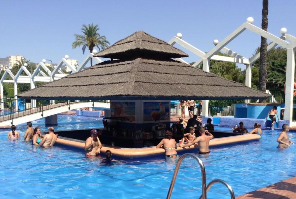 LUX. FRONTBEACH-TERRACE. 5 POOLS.TV. 2 A.C.NETFLIX photo 3