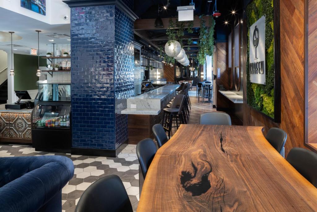 Hotel Saint Clair- Magnificent Mile image