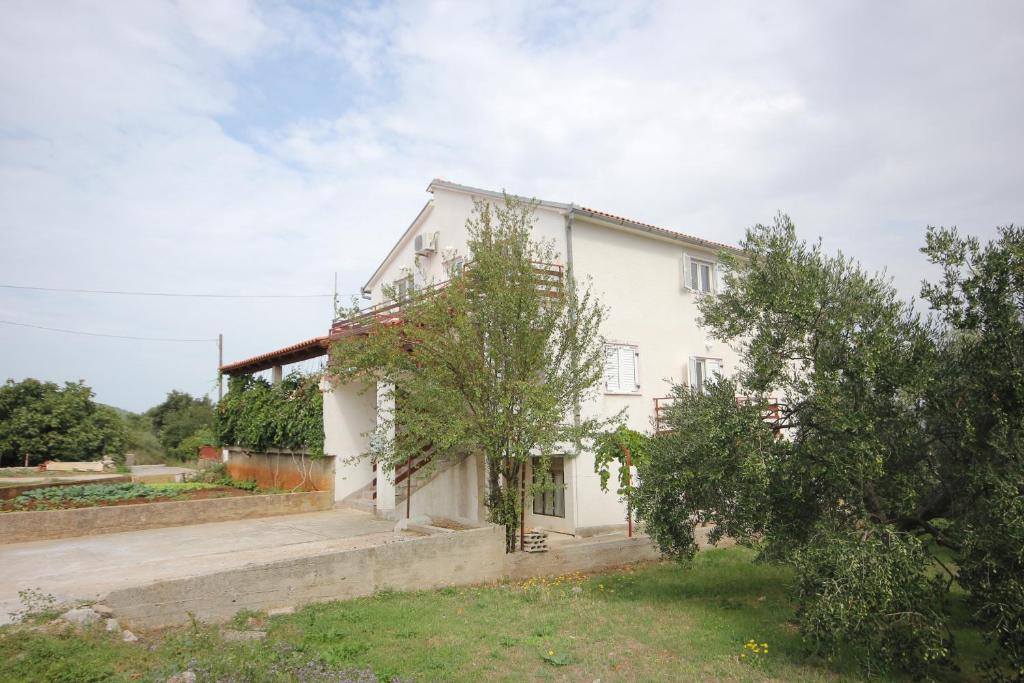 Apartments with a parking space Kraj, Pasman - 8502 photo 1