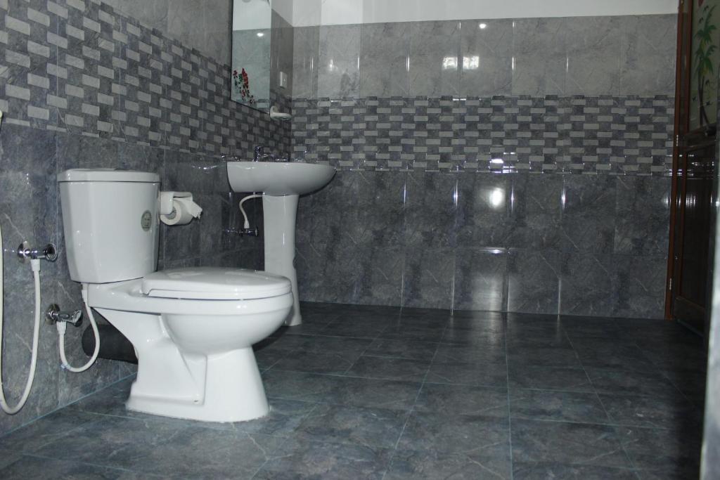 Трехместный (Трехместный номер с видом на бассейн), Liyanage Resort