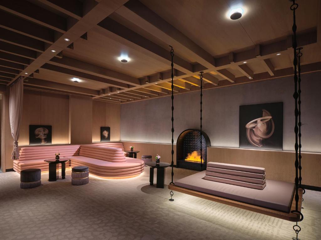 Hotel Indigo Hangzhou Uptown, an IHG Hotel photo 2
