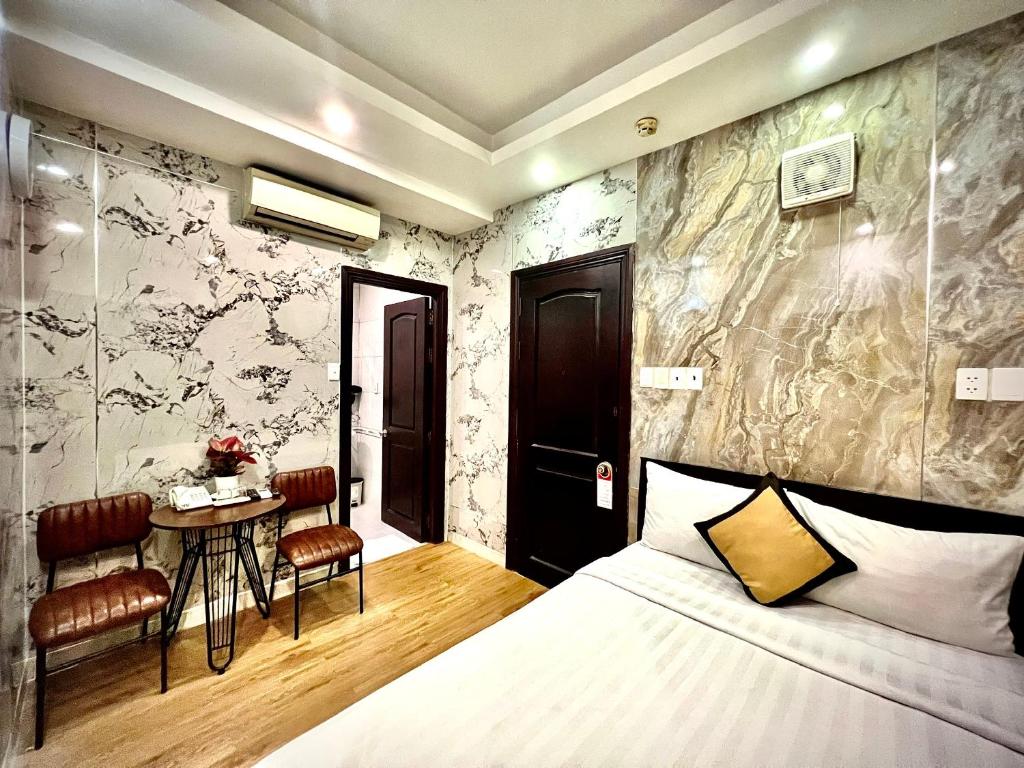 DDA Hotel District 1