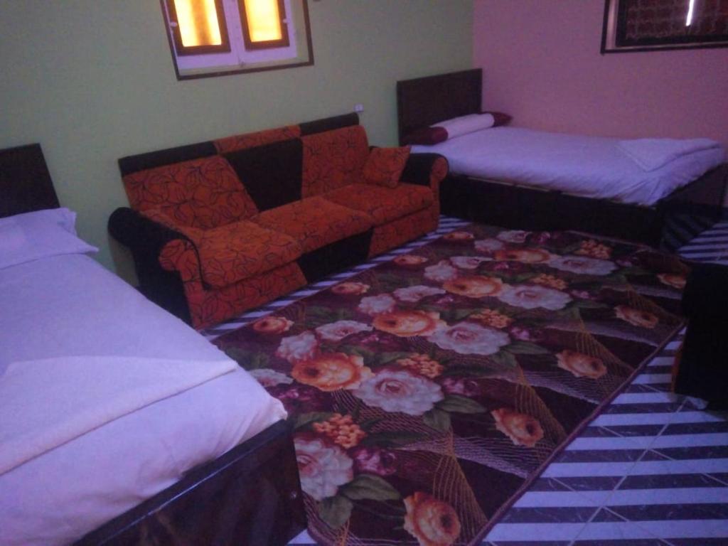 بيت شمس, Aswan