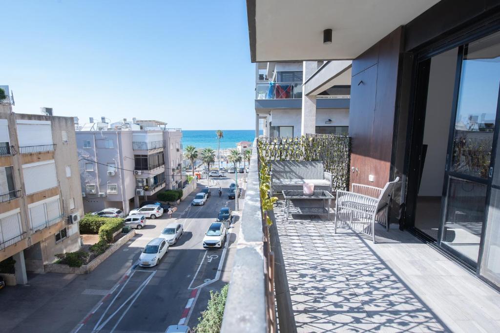 PORT CITY HAIFA - Bat Galim 20m from the beach photo 2