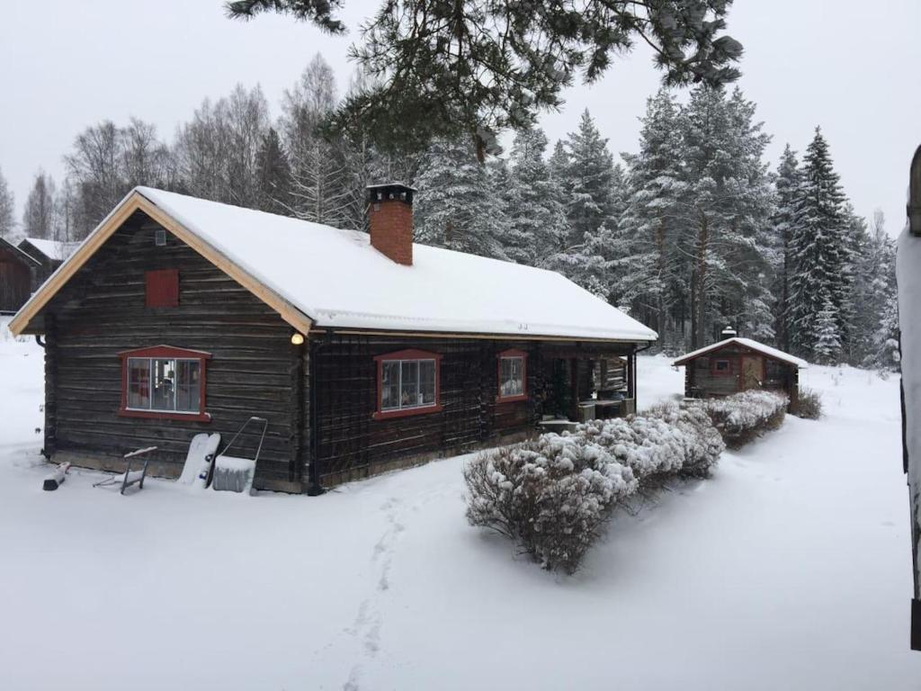 Beautiful 4-5 persons Cottage in Alvdalen photo 1