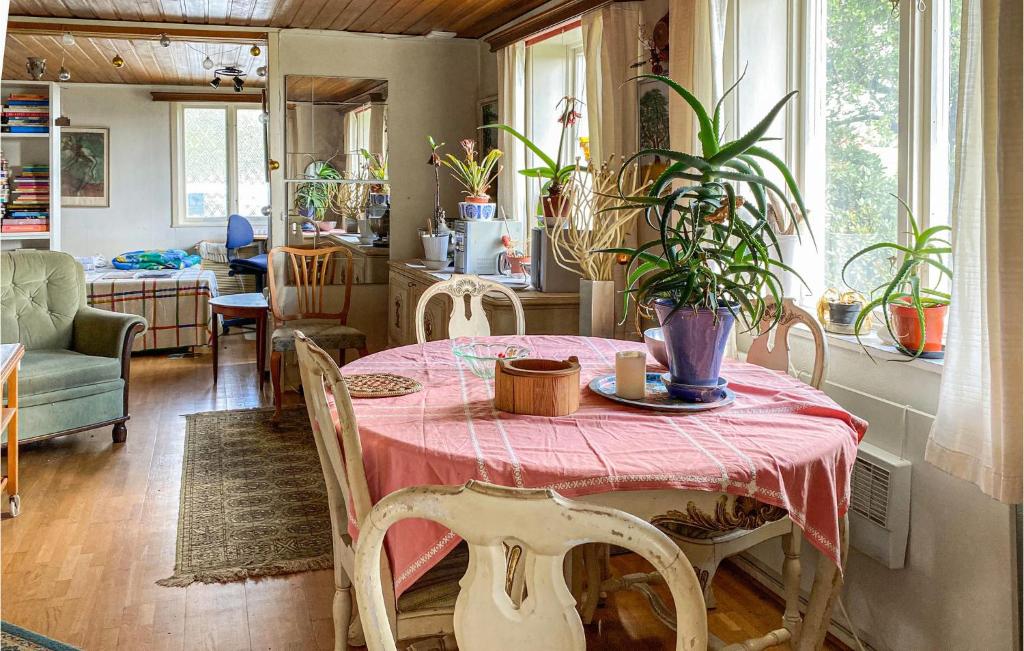 Beautiful Home In Laholm With Sauna And 2 Bedrooms photo 3