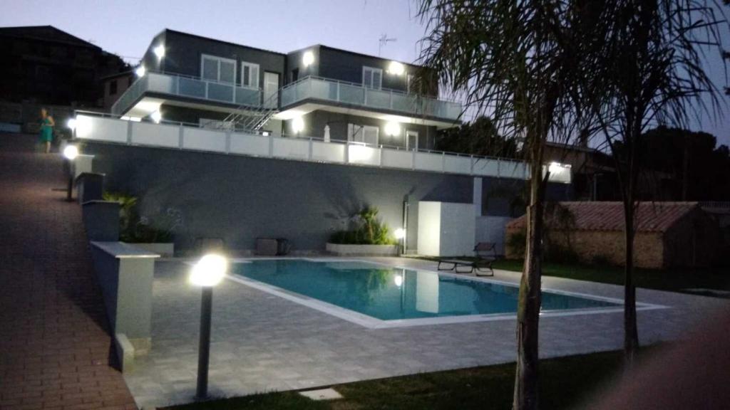 Appartamento 2 con piscina