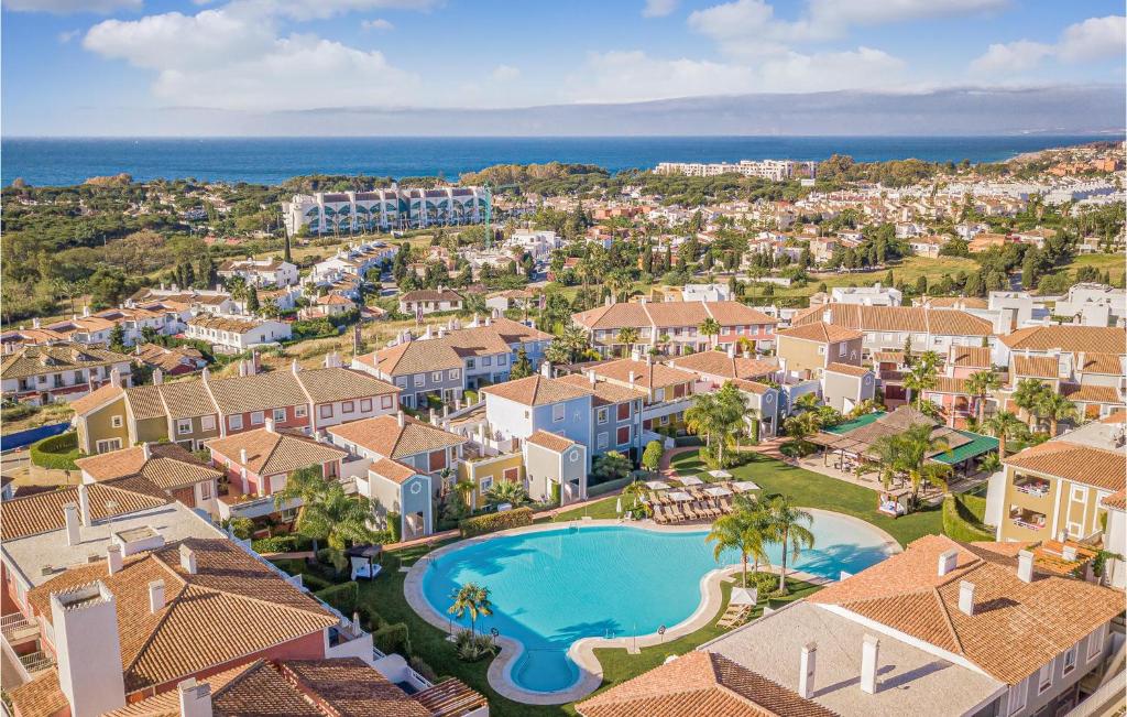 Stunning Apartment In Estepona With 2 Bedrooms, Wifi And Outdoor Swimming Pool photo 4