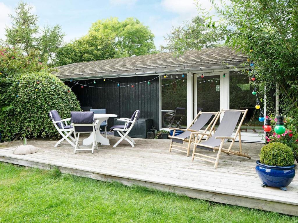 4 person holiday home in Gr sted photo 2