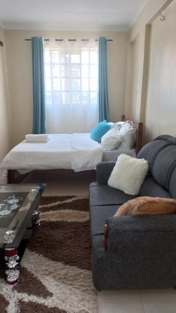 Woodgreek Studio Fully Furnished Apartment photo 3