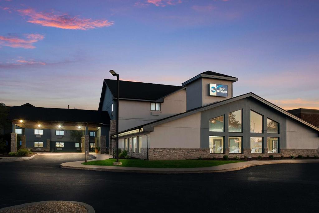 Best Western Fort Wayne I-69 North image