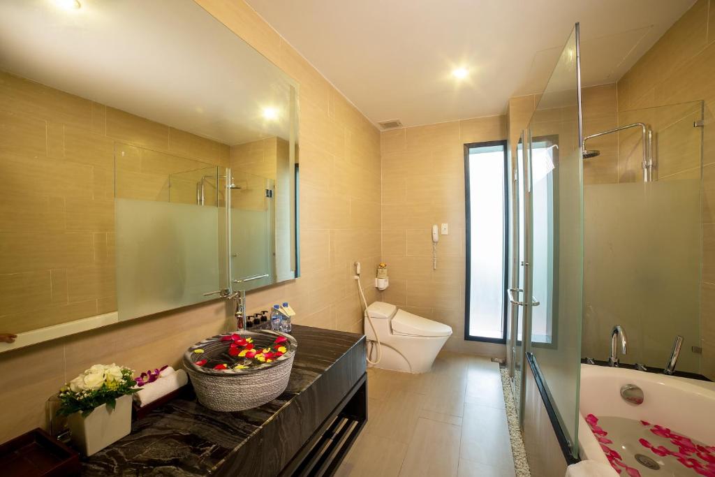 Hội An Beach Resort 