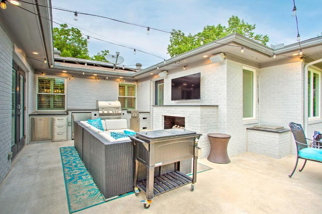 Norman House with Furnished Patio, Gas Grill! photo 1