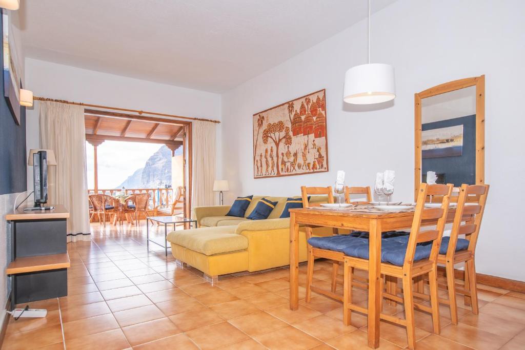 Apartamento con vistas en Los Gigantes photo 1