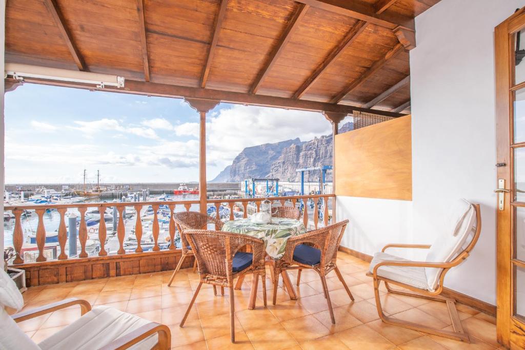 Apartamento con vistas en Los Gigantes photo 4