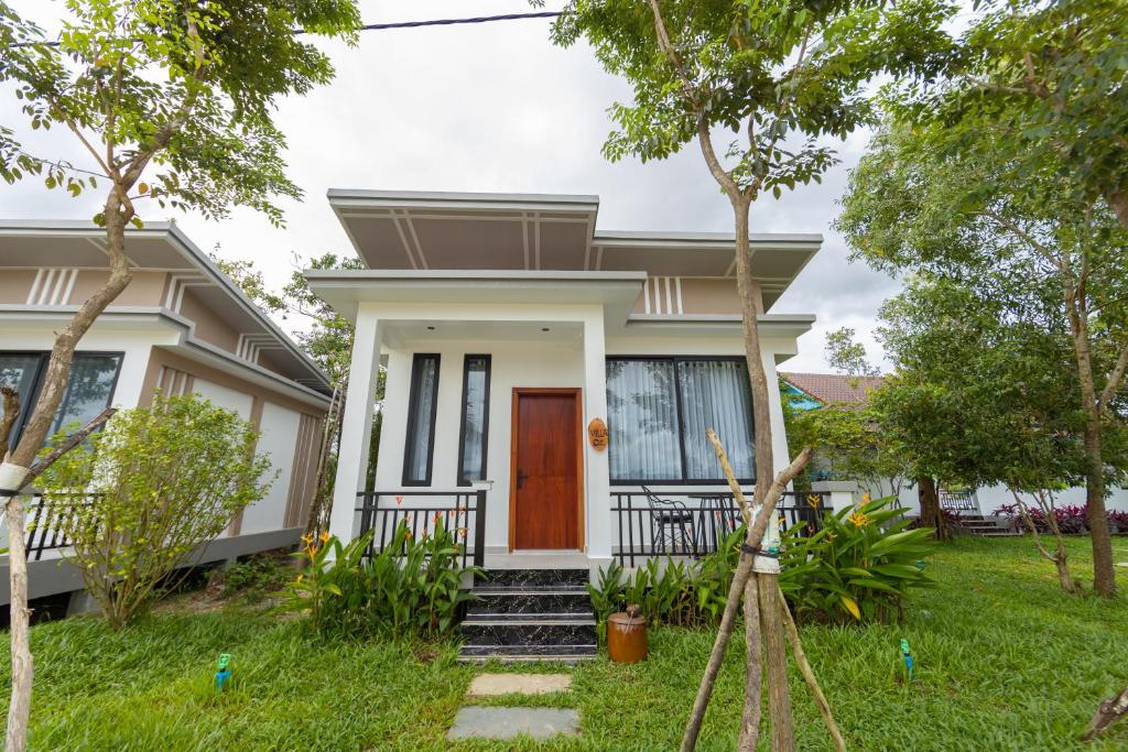 SS Villa & Resort photo 1