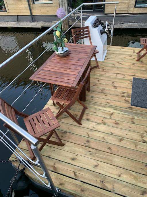 Unique new houseboat moored 4 photo 2