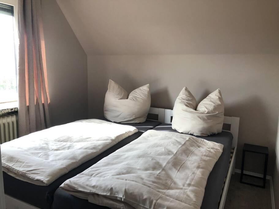 Wohnung mit Fernblick und Parkplatz photo 2