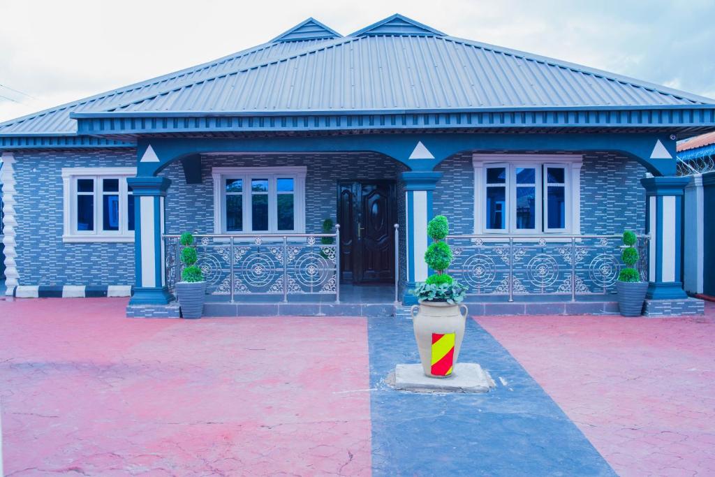 3 Bedrooms house for Short let Holiday Apartments photo 1