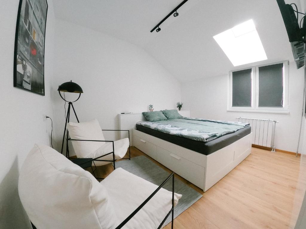 meebo apartments photo 1