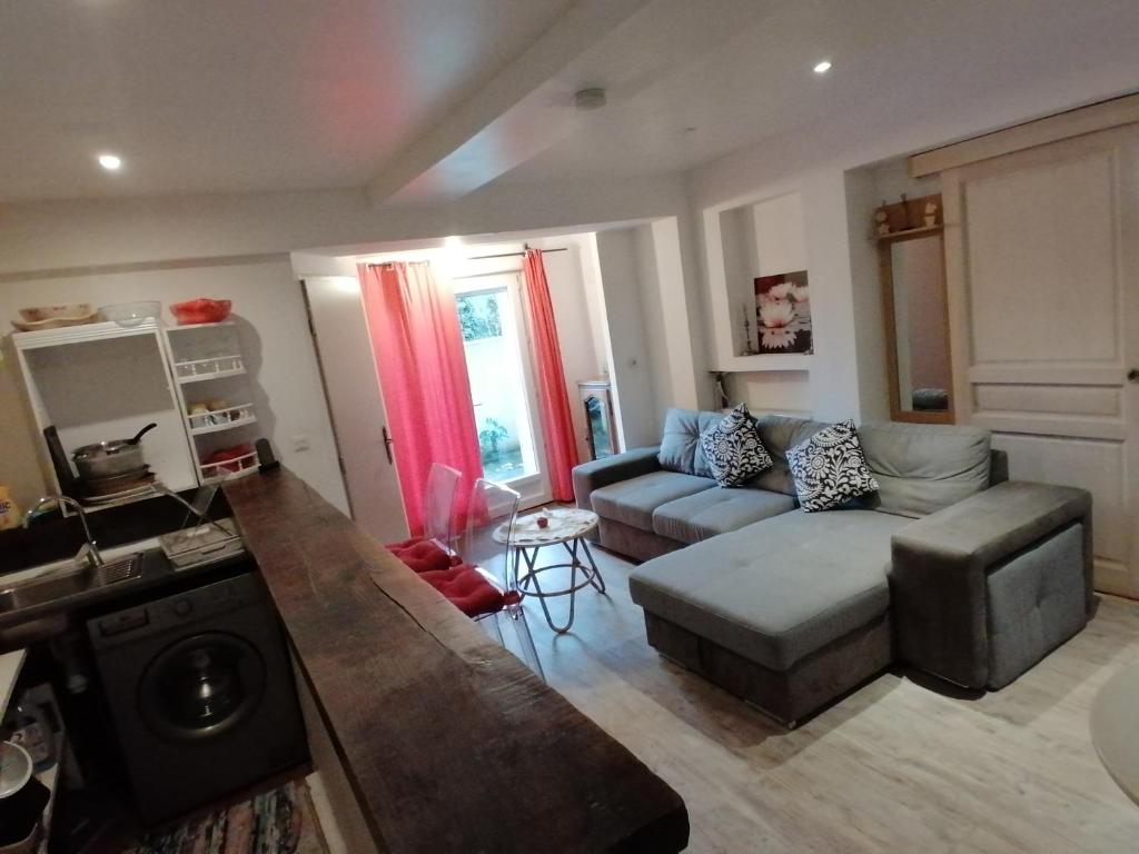 Charmant appartement indépendant, 5 mn de Rouen, avec terrasse. photo 1