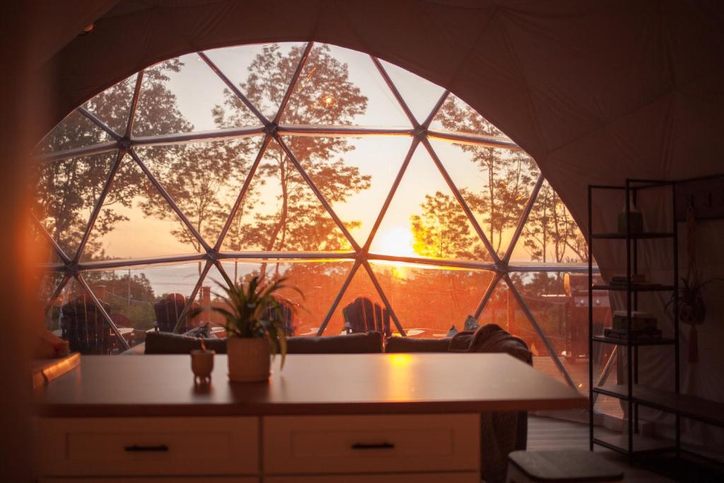 Geodome water view stay on Grand Manan Island photo 3