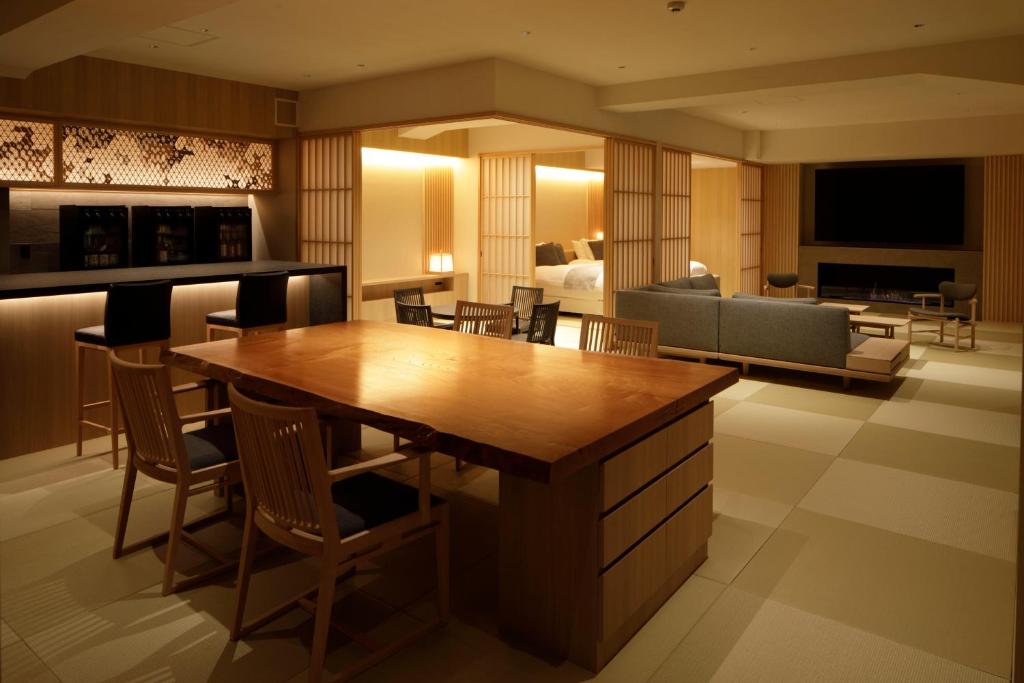 会津東山温泉　鶴我東山総本山 photo 2