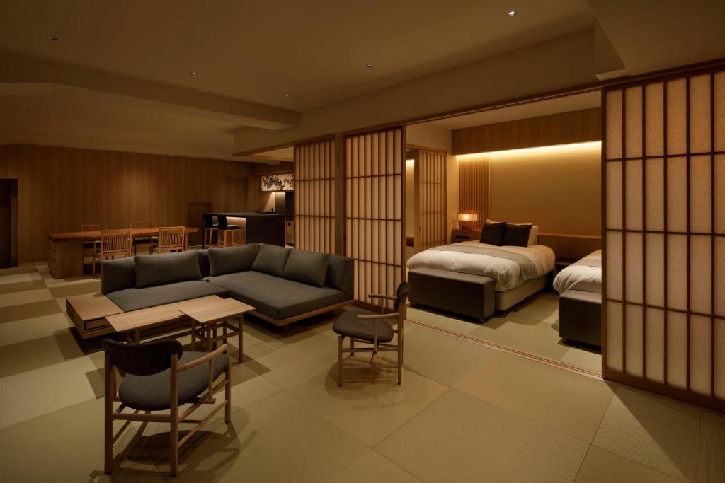 会津東山温泉　鶴我東山総本山 photo 3
