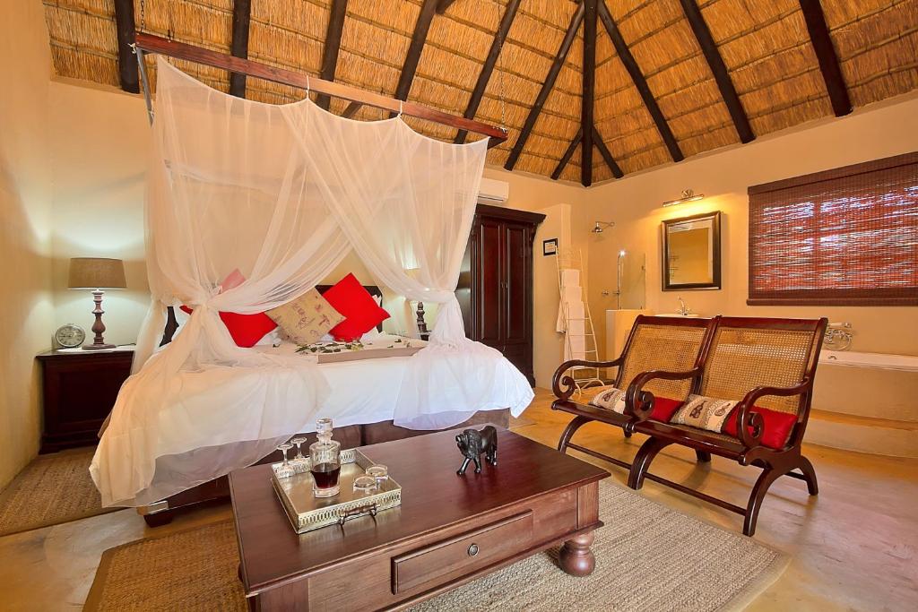 Mvuradona Safari Lodge photo 3