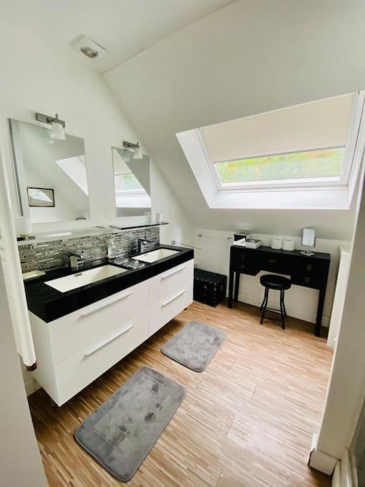 LE GRAND LARGE Superbe appartement vue sur mer photo 3