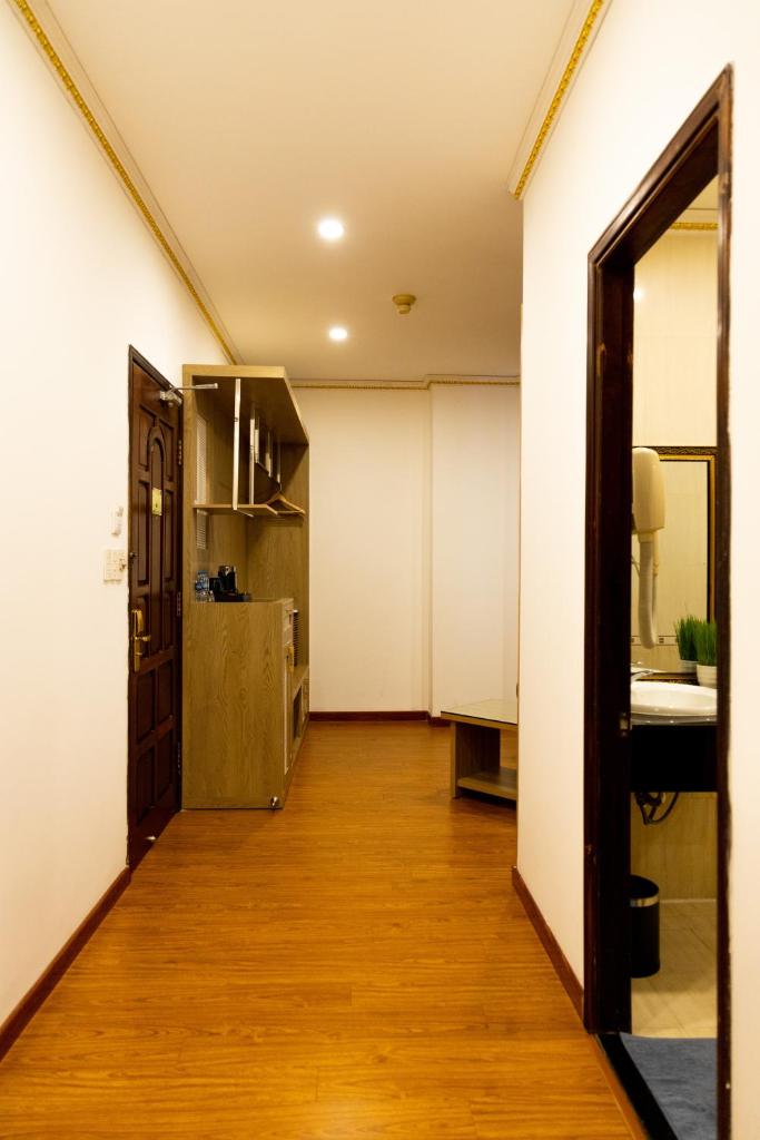 Hoang Loc Hotel photo 2