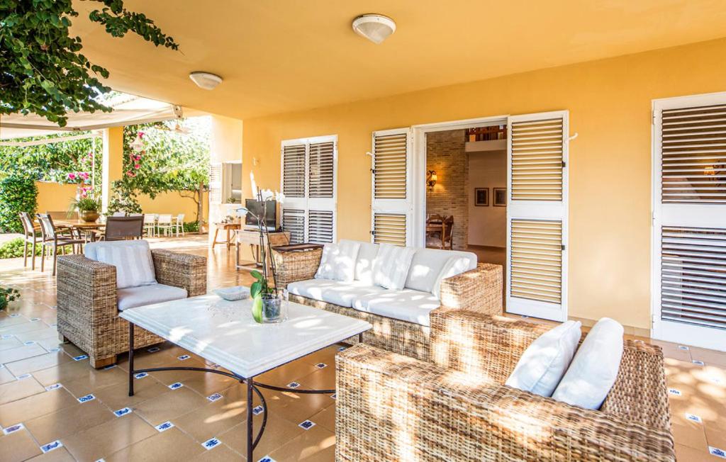 Agradable Villa junto al mar con piscina photo 2