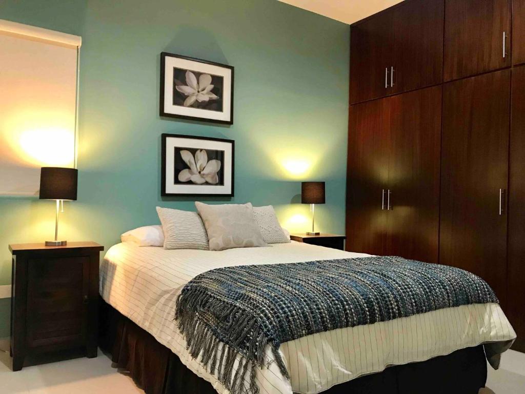 Newer Ground Floor Apartment Near The Beach, Shops photo 4