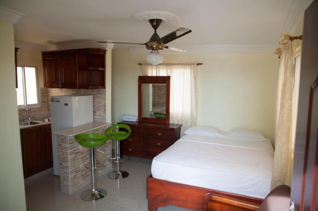 Studio with Free Wi-Fi Near Sirena Jumbo San Isidr
