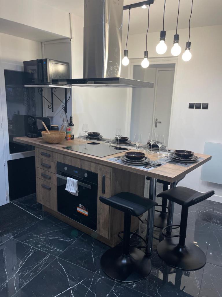 Appartement hors du commun avec son jacuzzi photo 1