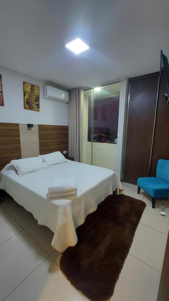 Lujoso Apartamento Nuevo, cerca de todo, moderno 100% amoblado con Netflix, Parqueo gratuito y WIFI. LUXURY photo 3
