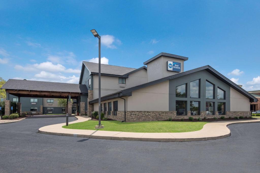 Best Western Fort Wayne I-69 North photo 1