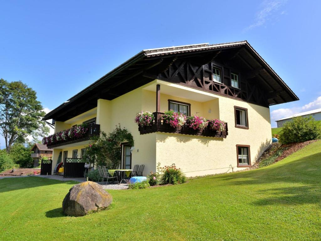 Spacious Apartment in Drachselsried Germany With Sauna photo 2