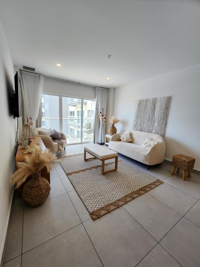 ARUBA DREAM GETAWAY 2BR/2BT OCEAN & POOL VIEW photo 2