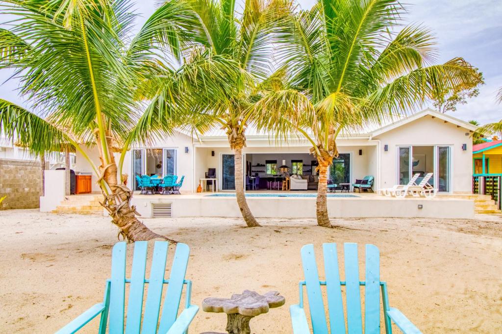 Tres Palmas Beach House photo 3