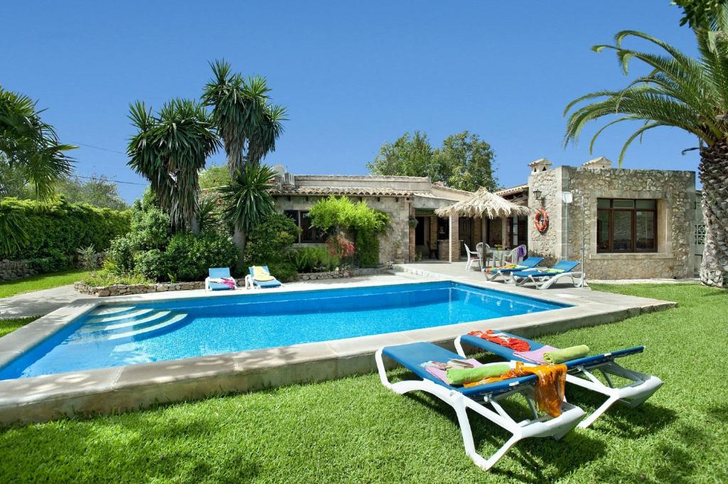 Villa Tia by Villa Plus