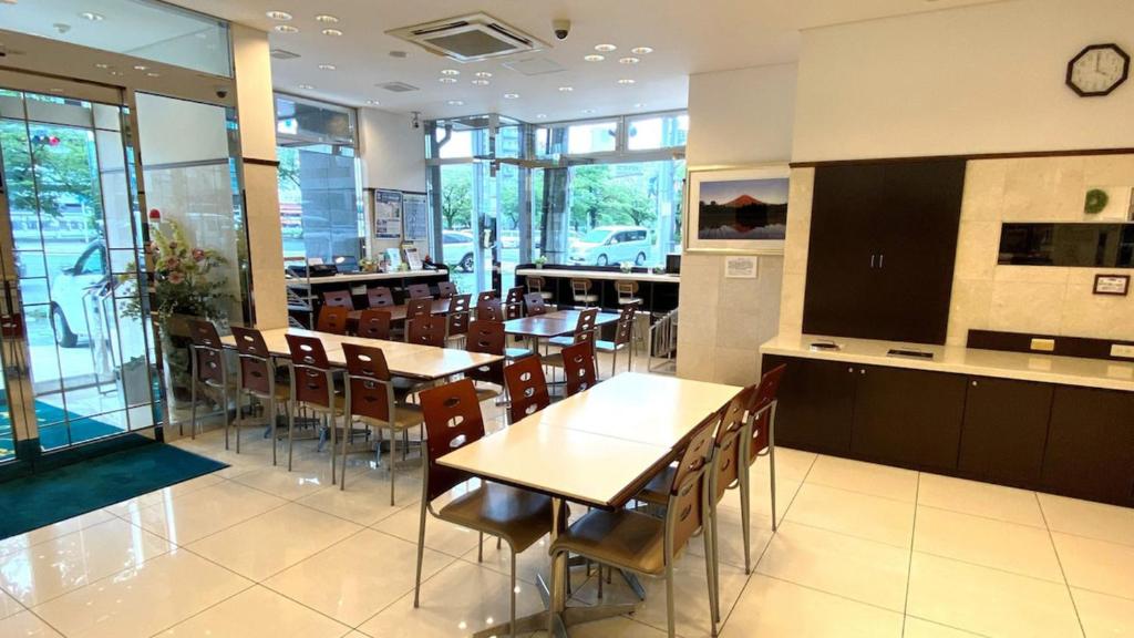 Toyoko Inn Hiroshima Ekimae Ohashi Minami photo 1