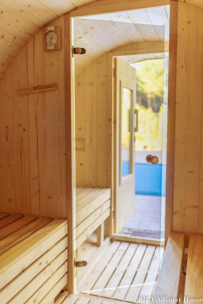 SILVA Guest House - dom wczasowy, tenis, basen, balia i sauna photo 1
