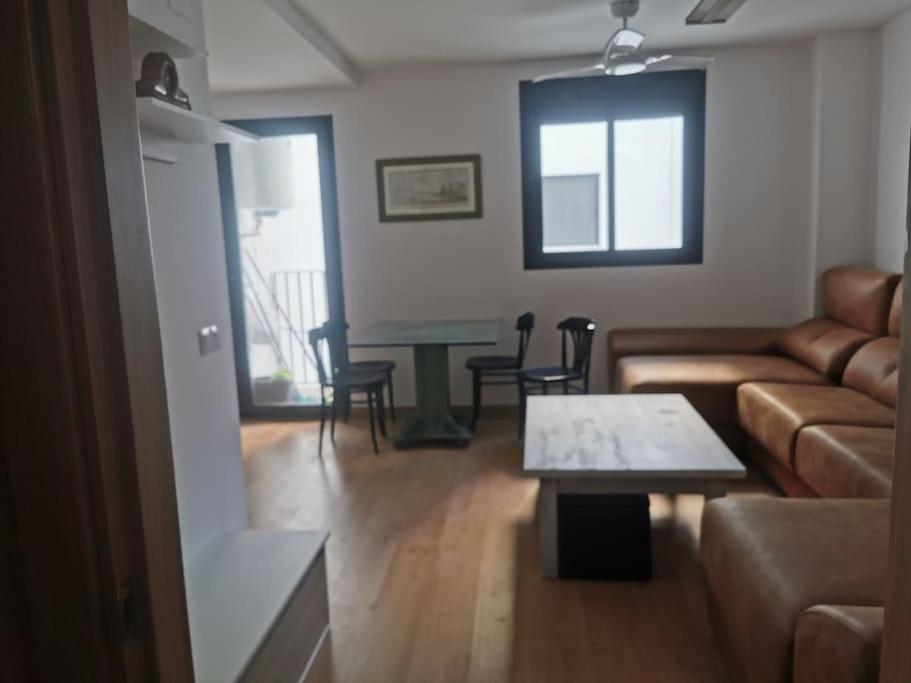 APART-DUPLEX-ATICO Tomares photo 3