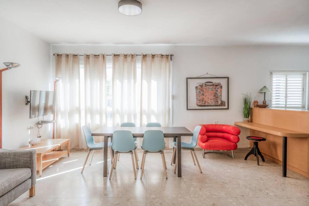 2BR - 12 04 Frishman St Tel aviv photo 1