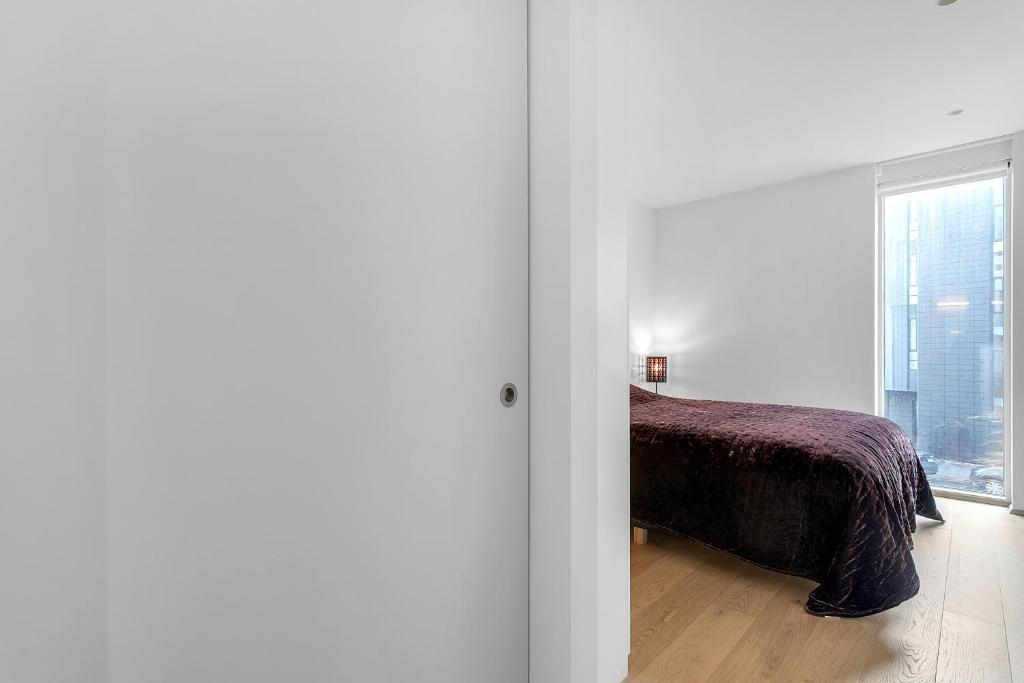 Cozy and Modern Apartment - Best Location in Reykjavík photo 2