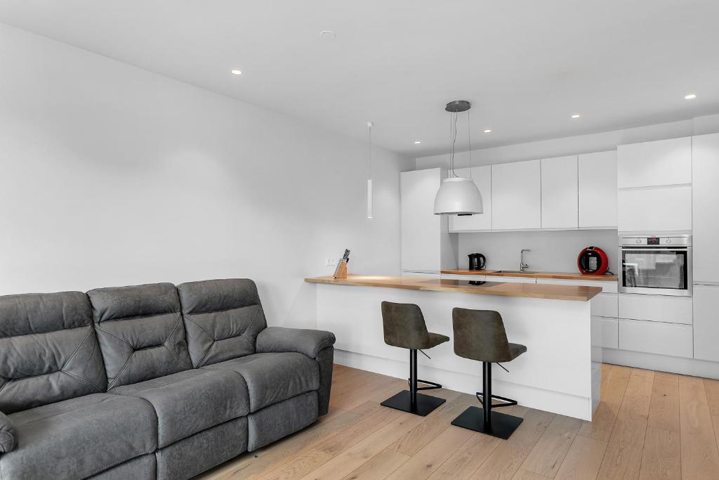 Cozy and Modern Apartment - Best Location in Reykjavík photo 3