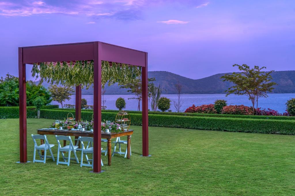 ZANA Lake Resort Udaipur photo 4