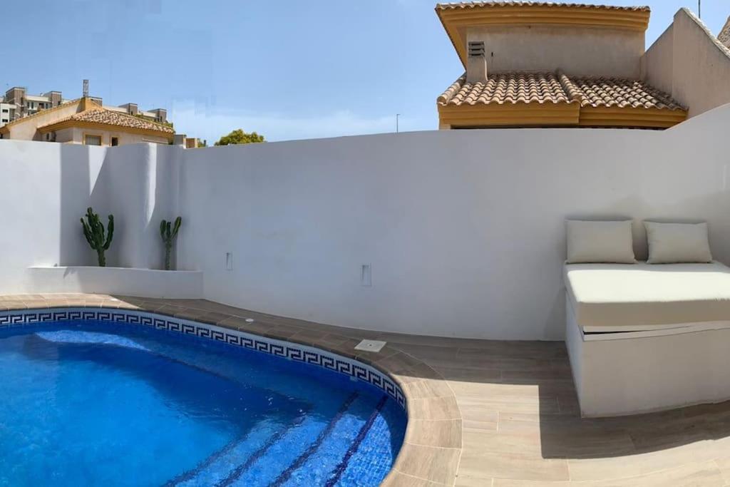 Dúplex mediterráneo con piscina y cenador photo 3